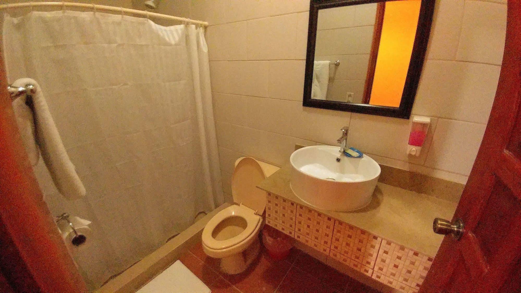 Hotel El Internacional Granada Ngoại thất bức ảnh